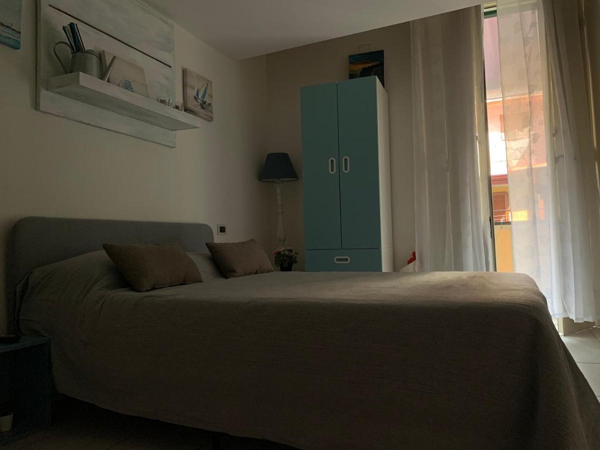 La Casa Di Hoby Apartment เนเปิลส์ ภายนอก รูปภาพ