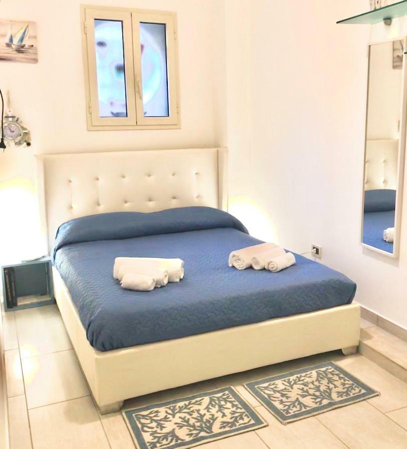 La Casa Di Hoby Apartment เนเปิลส์ ภายนอก รูปภาพ