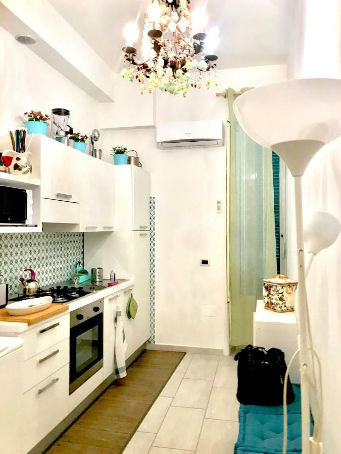 La Casa Di Hoby Apartment เนเปิลส์ ภายนอก รูปภาพ